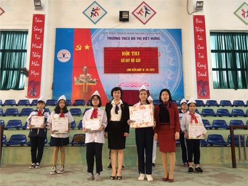 Liên đội THCS Đô Thị Việt Hưng tưng bừng tổ chức hội thi  Chỉ huy đội giỏi 